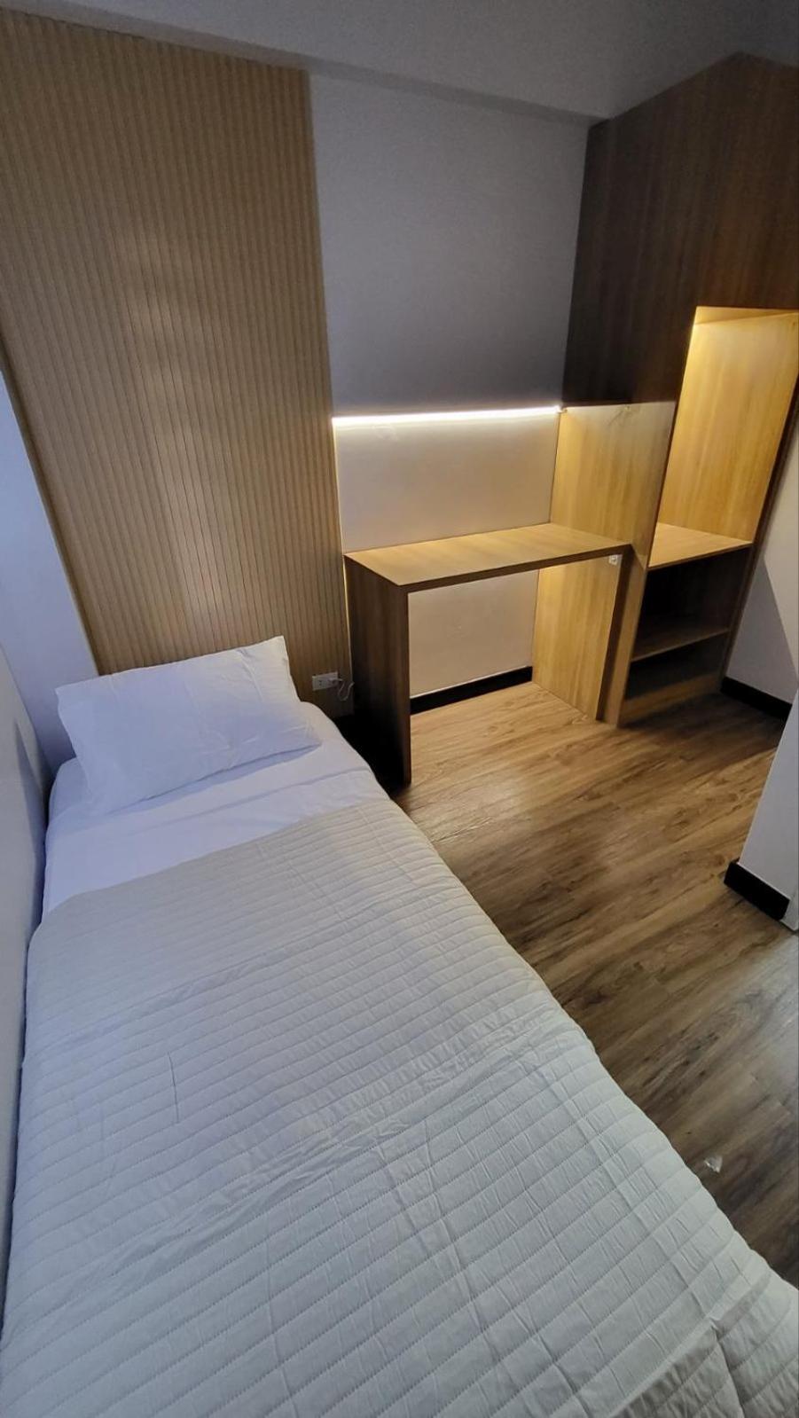 The Atherton- Spacious Modern Condo Unit In Paranaque Near The Airport, Makati, Bgc And Highways Paranaque City Exterior foto