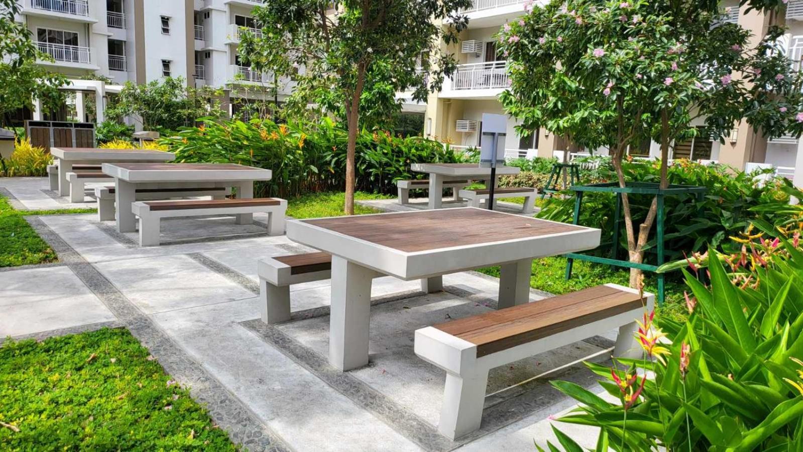 The Atherton- Spacious Modern Condo Unit In Paranaque Near The Airport, Makati, Bgc And Highways Paranaque City Exterior foto